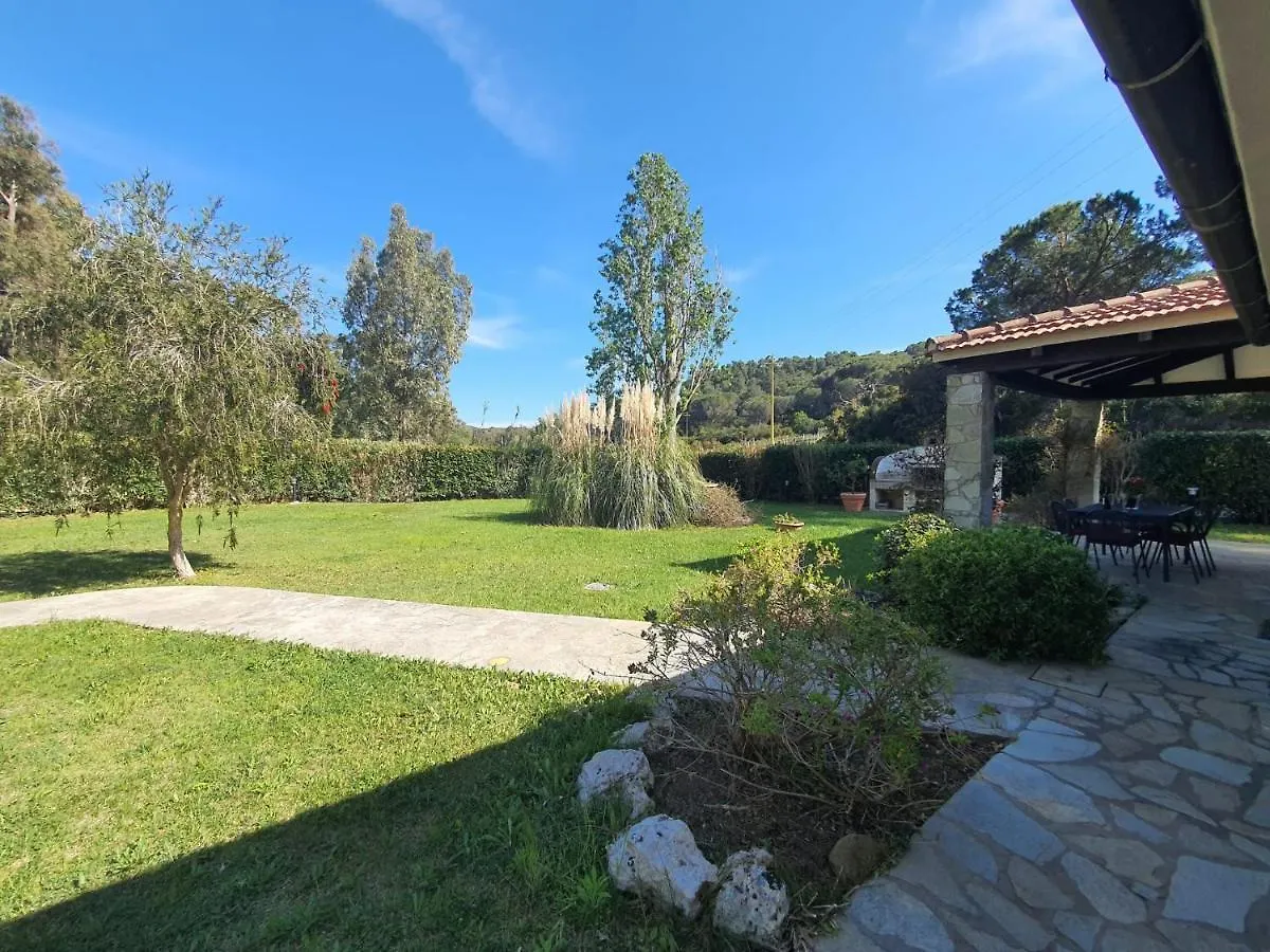 Lacona Holiday Villa Near The Beach