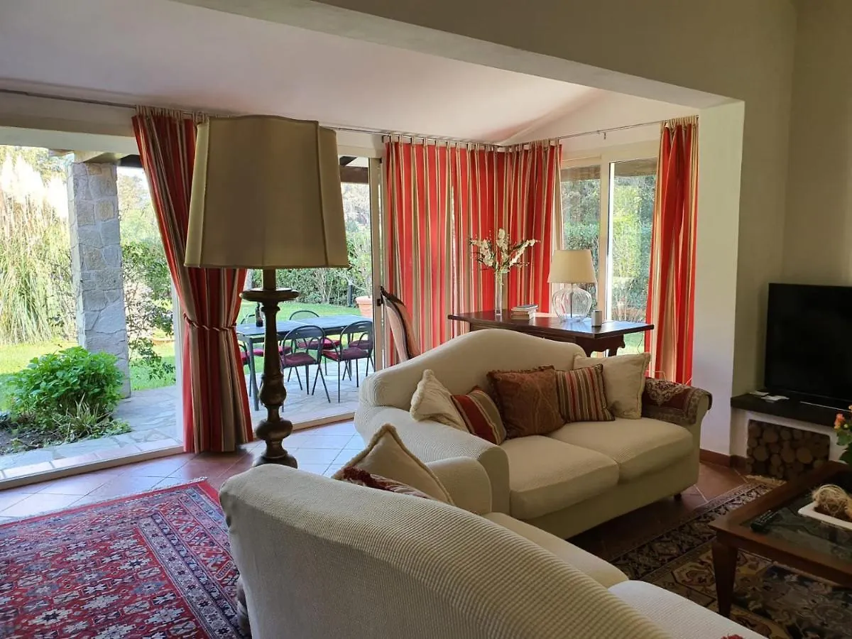 Lacona Holiday Villa Near The Beach